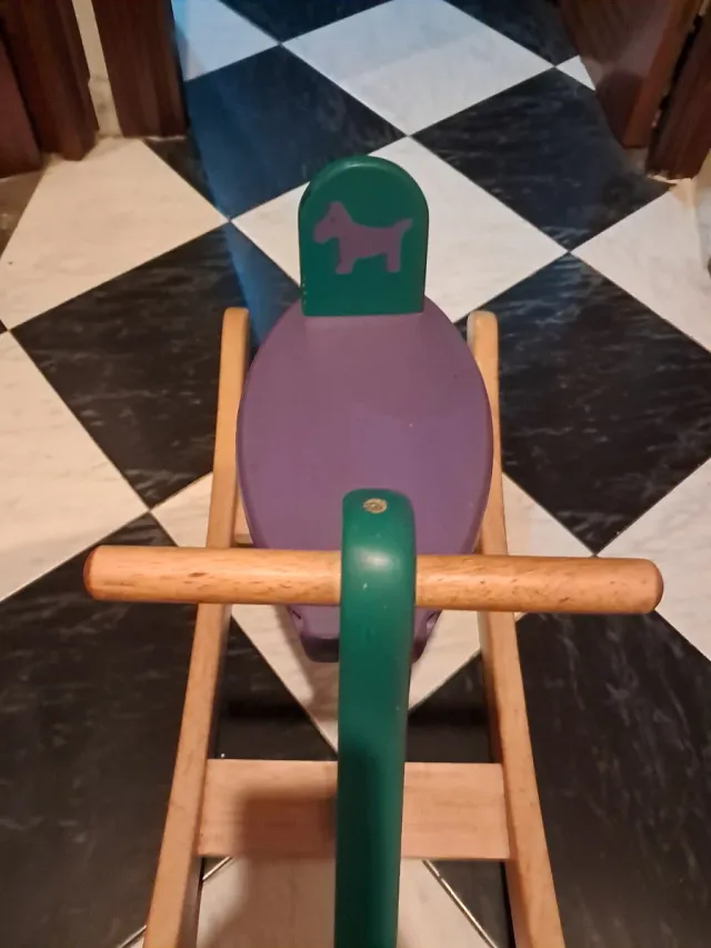 Cavalino di legno laccato