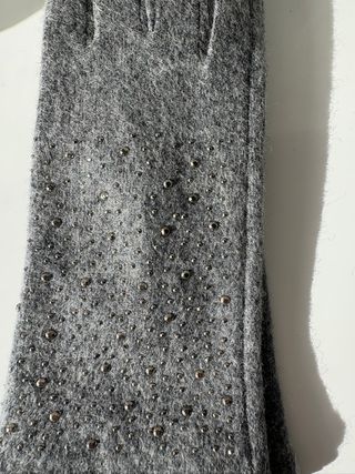 Guantes Sfera grises con etiqueta