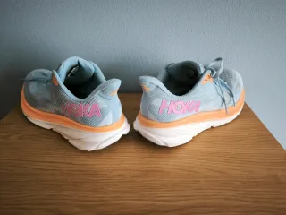 Zapatillas Hoka Azul y Rosa