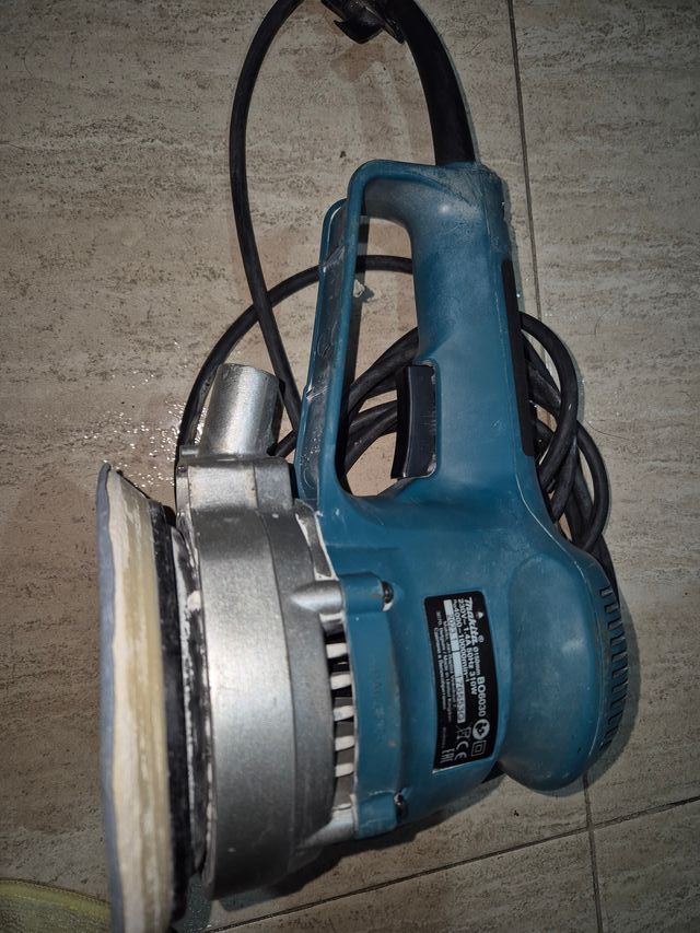 Lijadora Makita BO6030 150mm 310W