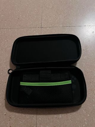 Funda Nintendo Switch Luigi en buen estado.