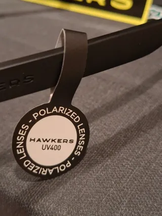 Gafas Hawkers Polarizadas Negras y Azules