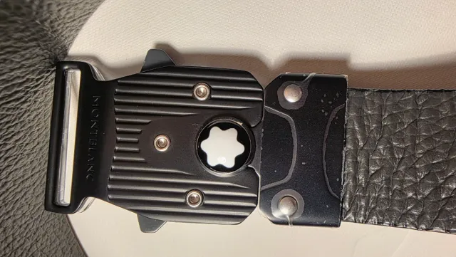 Cinturón Montblanc MLock 4810 Cuero Gris Oscuro