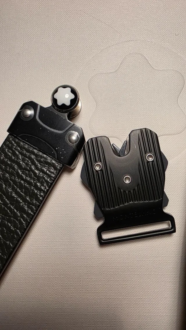 Cinturón Montblanc MLock 4810 Cuero Gris Oscuro