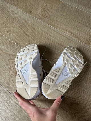 Nike Huarache Beige y Blanco