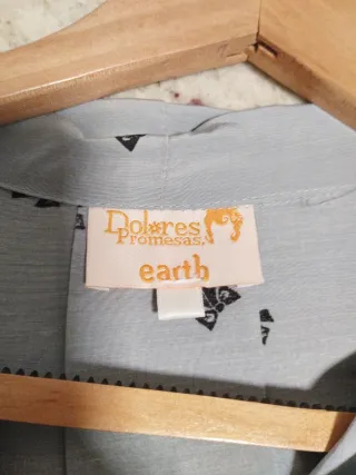 Blusa Dolores Promesas gris con lazo