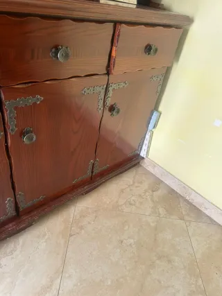 Cristalliera antica da salotto in legno