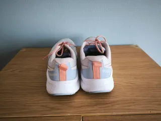 Zapatillas Columbia Grises y Rosas