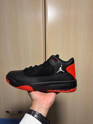 Zapatillas Jordan Max Aura 2 Talla 43