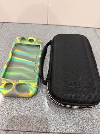 Cover in silicone e custodia Hori Nintendo Switch Lite