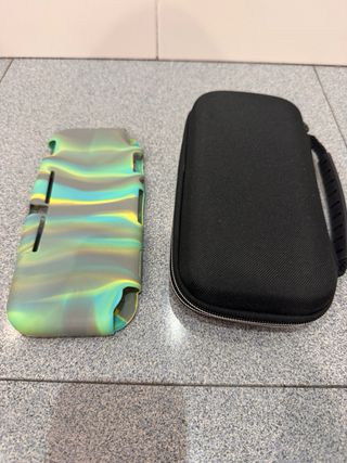 Cover in silicone e custodia Hori Nintendo Switch Lite