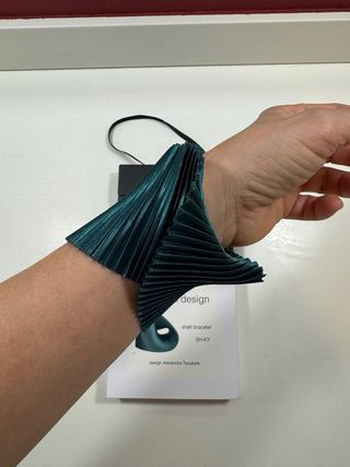 Pulsera by Alexandra Tsoukala Diseño Plisado