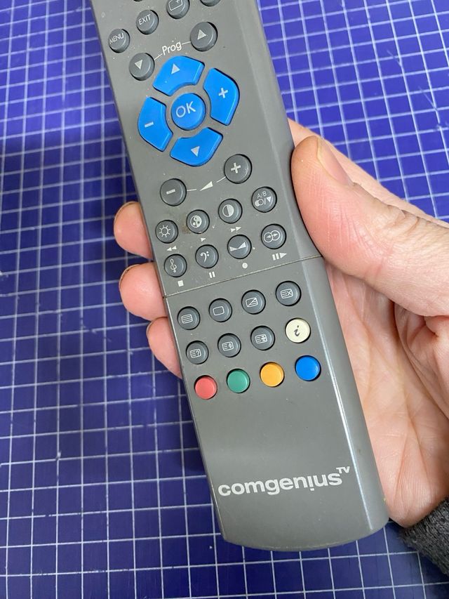 Comando universale TV video Comgenius