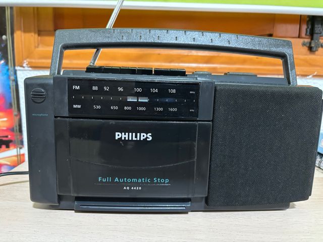 Radio Casete Philips AQ 4420