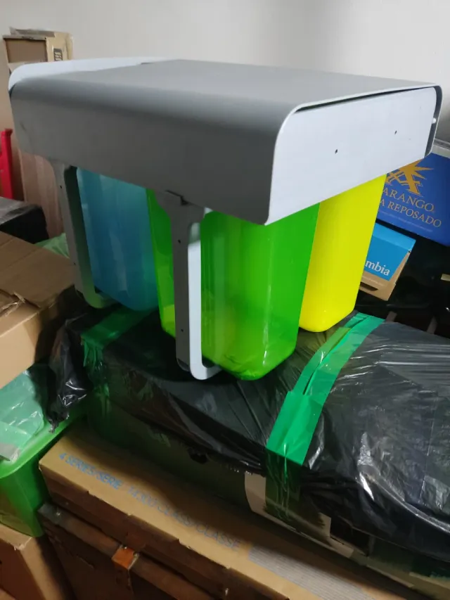 Set Cubos Basura Plástico Azul y Verde