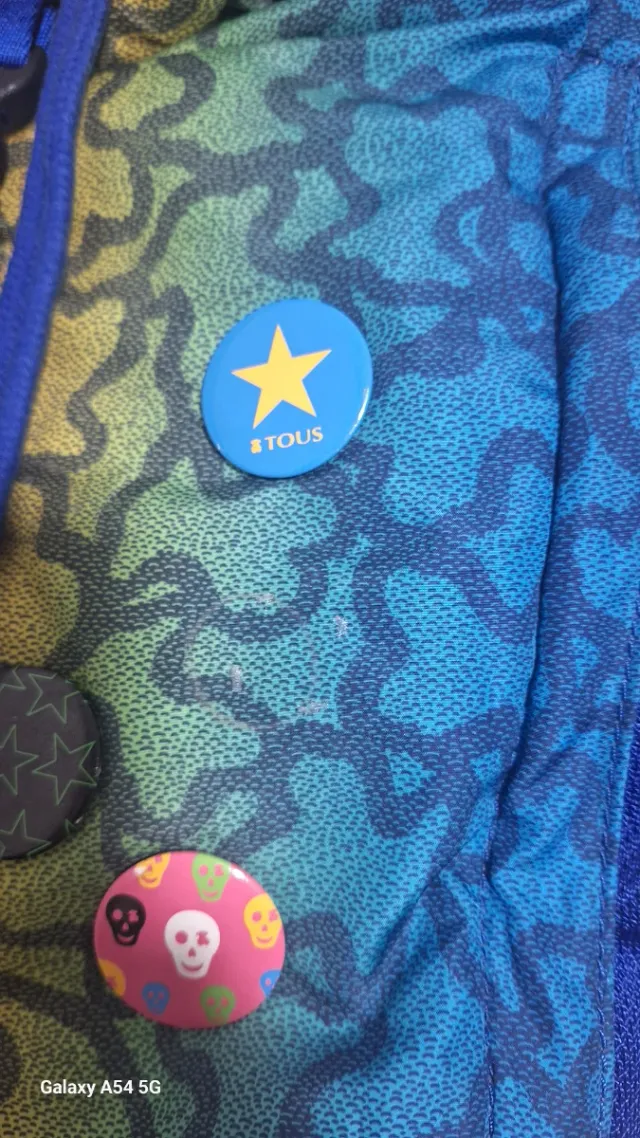 Mochila Tous Multicolor con Pins