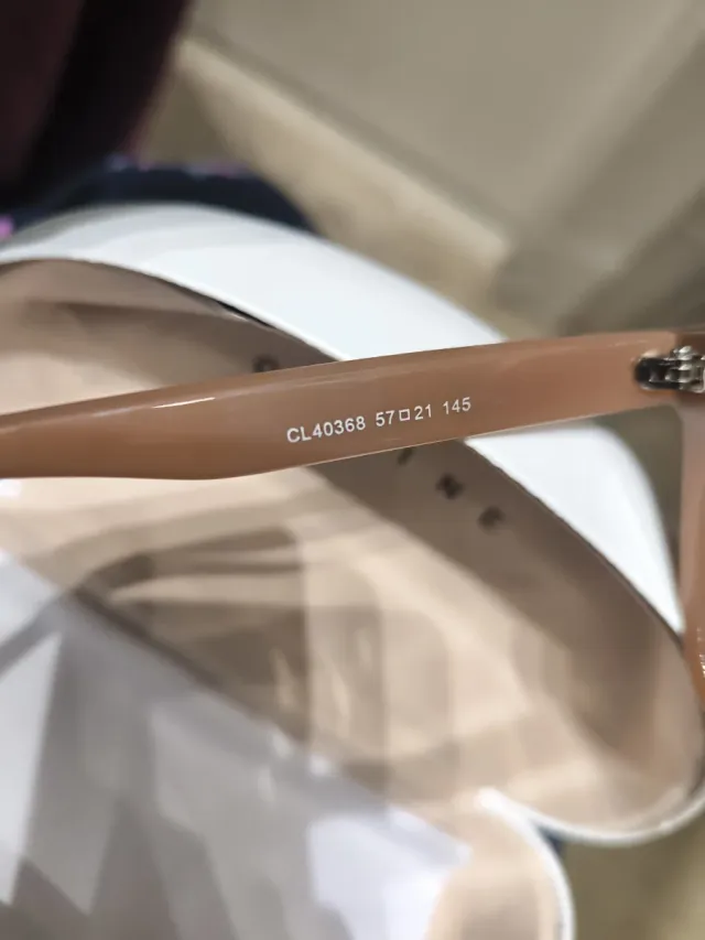 Gafas de sol Celine marrones y doradas