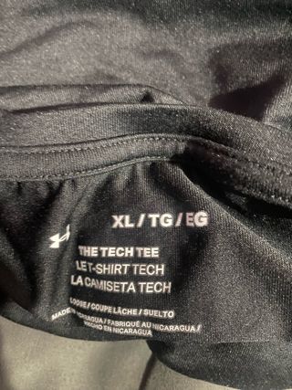 2 Camisetas Deportivas Nike y Under Armour Negras