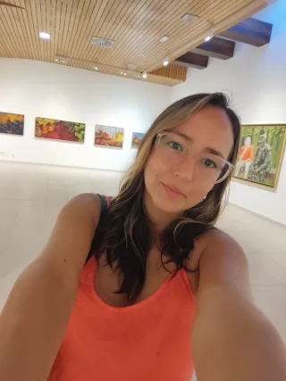 Cuidadora y paseadora animal (Gatos, Perros, etc.)