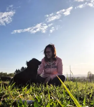 Cuidadora y paseadora animal (Gatos, Perros, etc.)