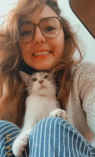 Cuidadora y paseadora animal (Gatos, Perros, etc.)