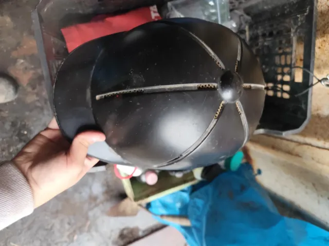 Casco de equitación negro