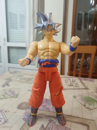 Figura Goku Ultra Instinto