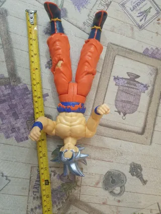 Figura Goku Ultra Instinto