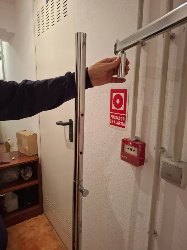 Burro metálico plegable y resistente