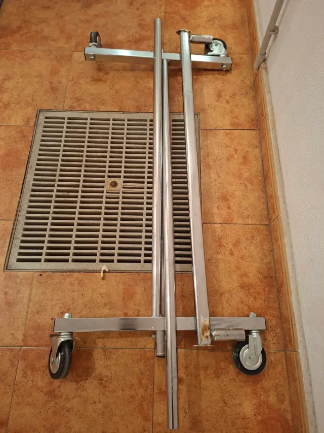 Burro metálico plegable y resistente