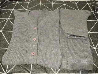 Conjunto gris de punto