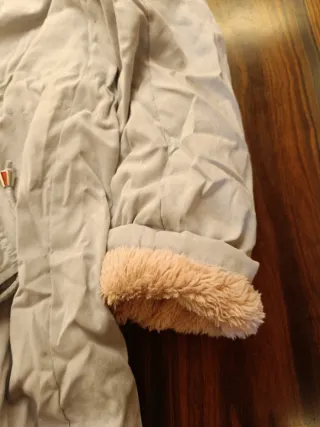 Chaqueta gris/forro rosa Talla L Mujer