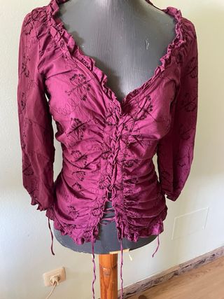 Camiseta Morada Gótica Drapeada S