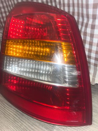 Faro Trasero Opel Astra