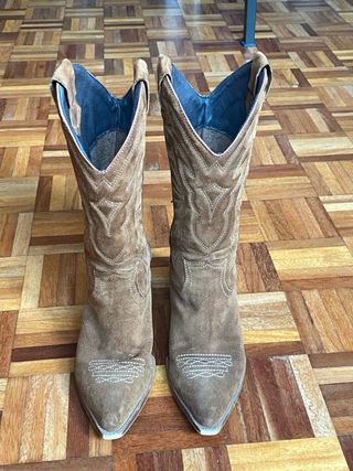 Botas camperas mujer ante marrón