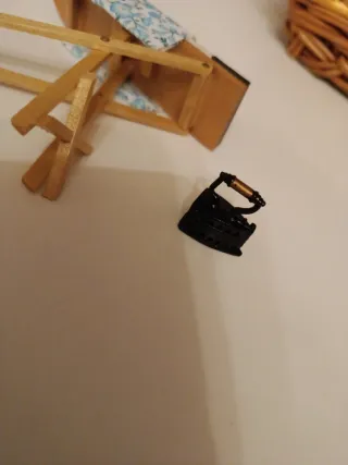 Oferton Plancha y tabla madera casa muñecas