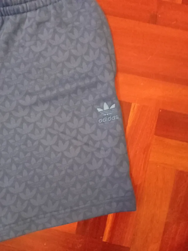 Pantalón corto Adidas azul