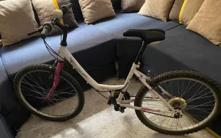 Bicicleta Montaña Blanca y Rosa