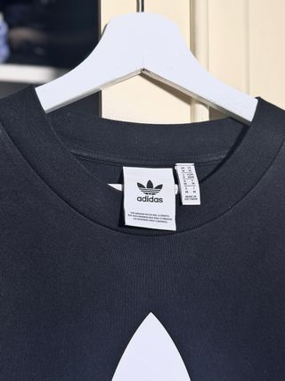 Camiseta Adidas Negra Logo Trefoil