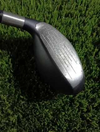 Palo de golf TaylorMade Burner Rescue 4