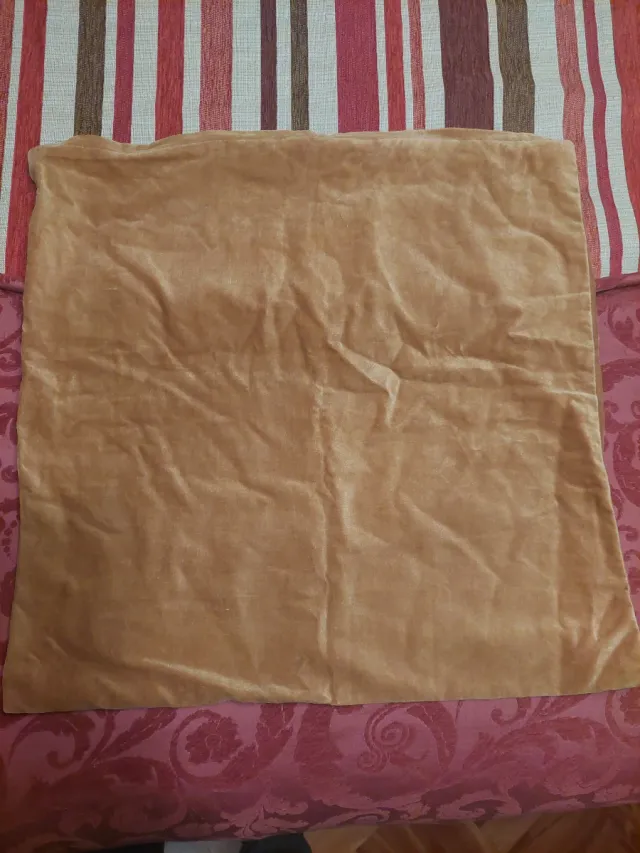 Funda Cojín Terciopelo IKEA Dorado o mostaza