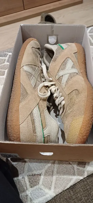 Zapatillas Munich Beige/ camel y marrón, NUEVAS.