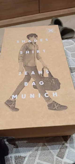 Zapatillas Munich Beige/ camel y marrón, NUEVAS.