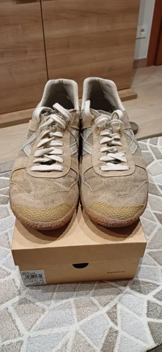 Zapatillas Munich Beige/ camel y marrón, NUEVAS.