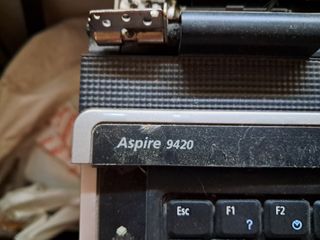 Acer Aspire 9420 Portátil