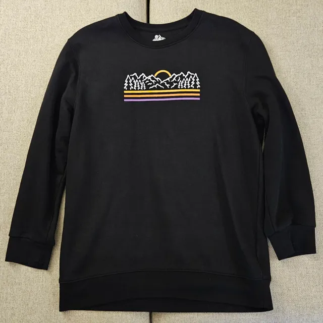 Sudadera High Hope Clothing Negra Diseño Montaña