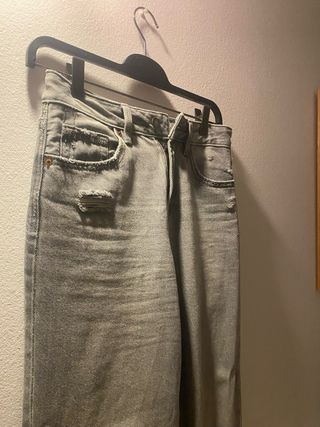 Pantalón ancho gris
