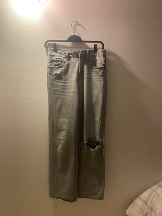 Pantalón ancho gris