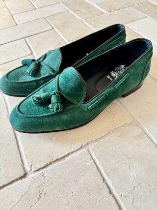 Mocasines Bow Tie ante verde con borlas