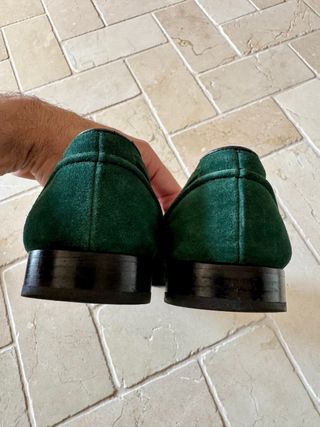 Mocasines Bow Tie ante verde con borlas